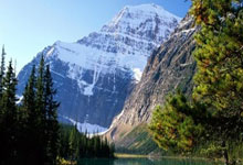 M88官网：印尼佐纳丹与日本山口茜 搭上羽球年终总决赛末班车.